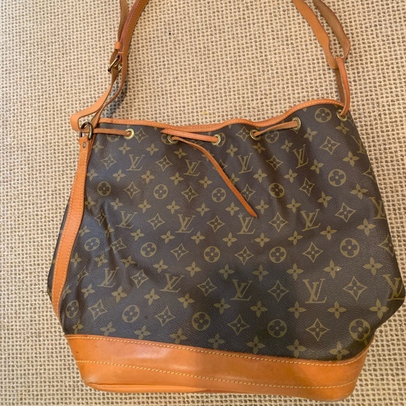 COPY - Louis Vuitton Monogram Petit Noe Handbag - Picture 2 of 10